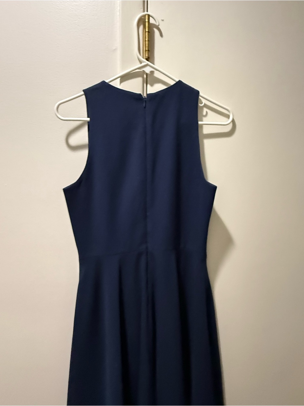 Dress the Population Navy Blue V-Neck Sleeveless Dress, Medium - Picture 7 of 9